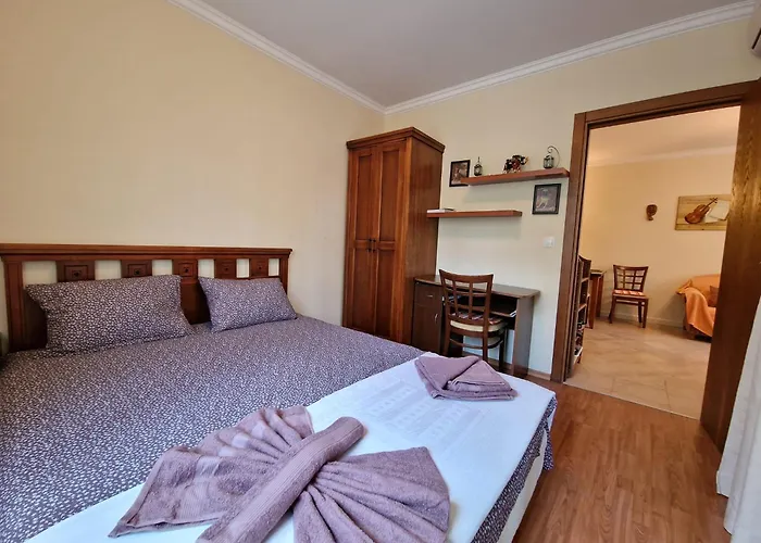 Апартамент Marina Trio *