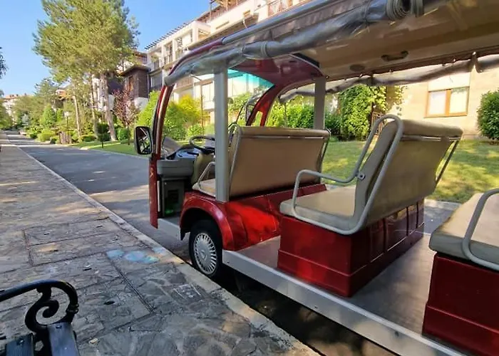 Marina Trio Апартамент *